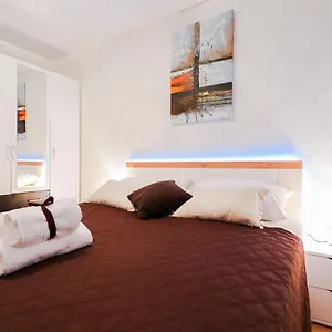 https://apartment-havana.hotelinzadar.com